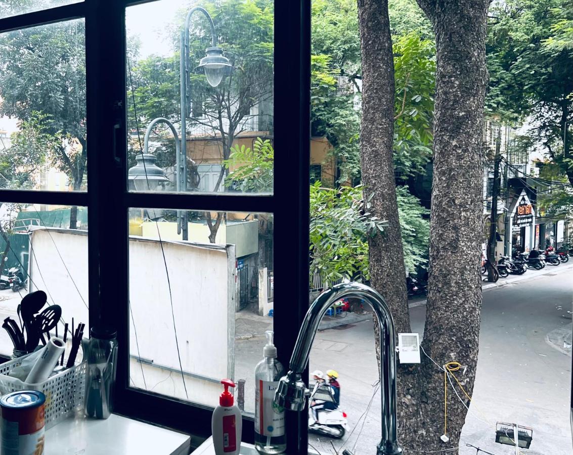 The First Ba Trieu Ha Noi Bed and Breakfast Ανόι Εξωτερικό φωτογραφία