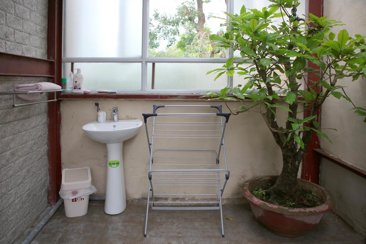 The First Ba Trieu Ha Noi Bed and Breakfast Ανόι Εξωτερικό φωτογραφία