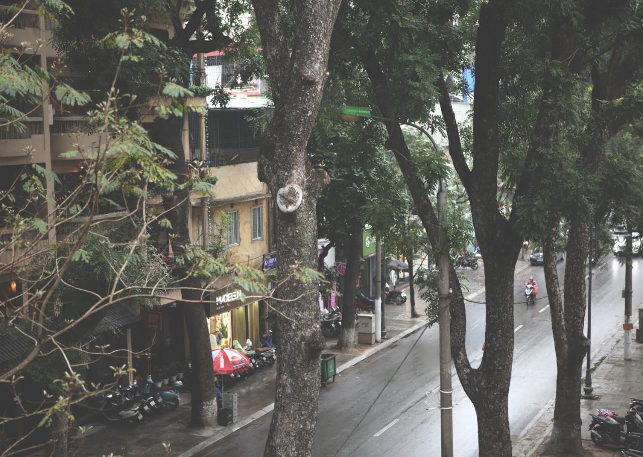 The First Ba Trieu Ha Noi Bed and Breakfast Ανόι Εξωτερικό φωτογραφία